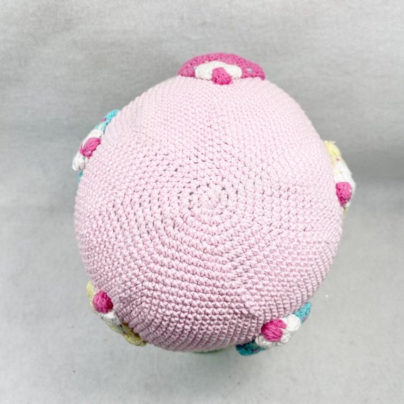 DayLee Design Hand Crochet Cupcake Beanie 1-2yr - Picture 6 of 13